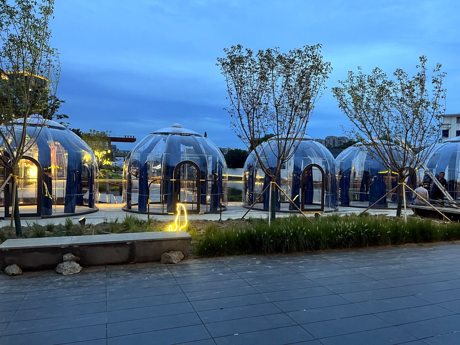 Backyard polycarbonate stargazing dome