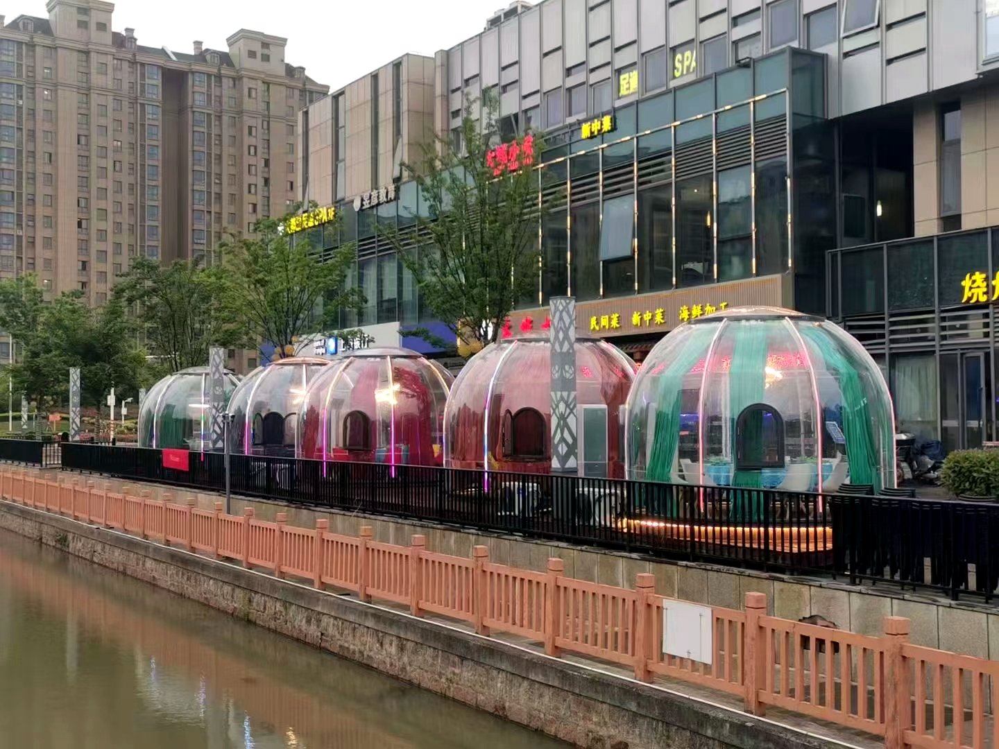 4-metre glamping dome