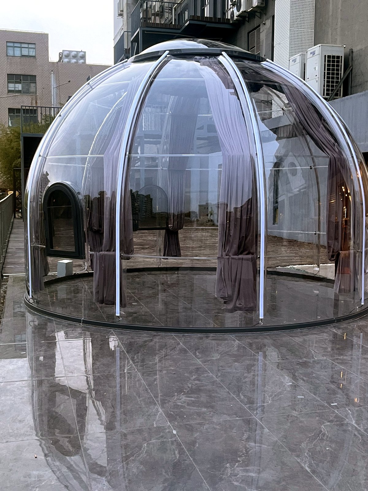 5-metre luxury glamping dome